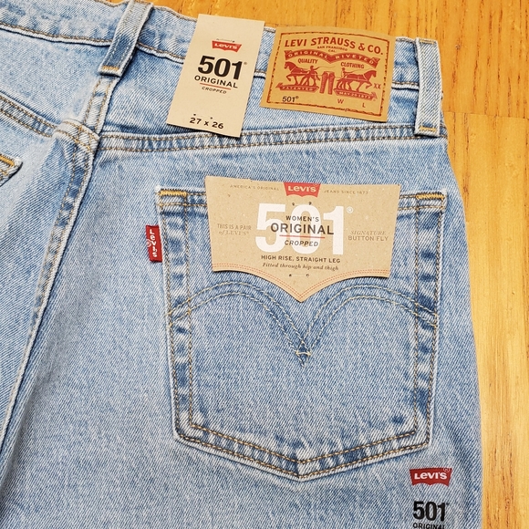 NEW Levi's 501 Original High Rise Cropped Jeans - Picture 10 of 10